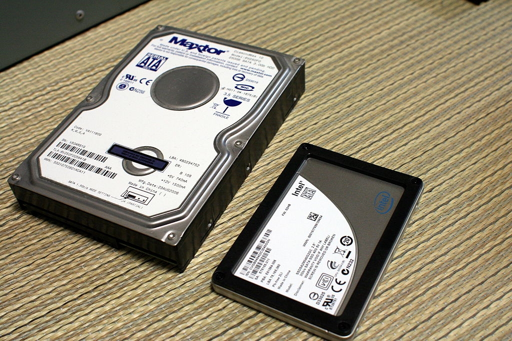 HDD SDD Storage